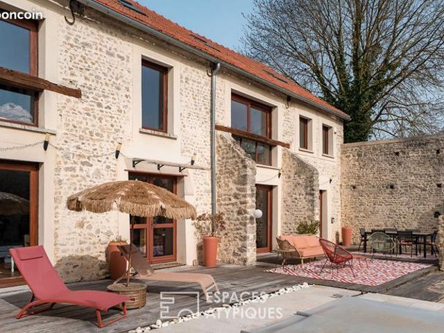 Propriété 9 pièces 317 m²