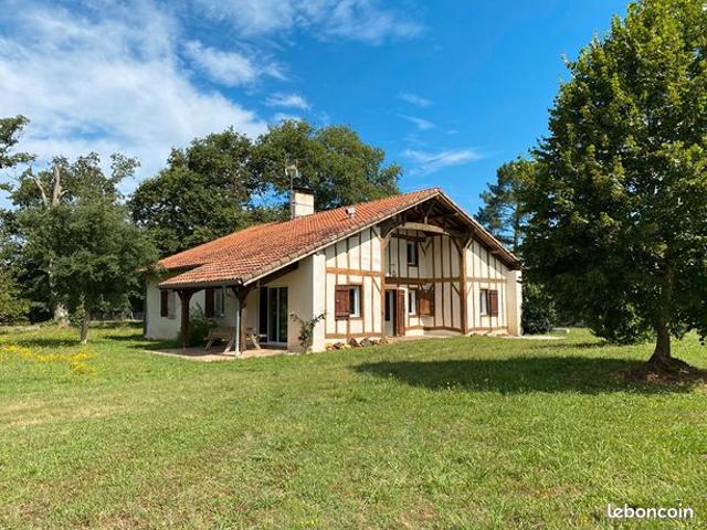 Propriété 9 pièces 317 m²