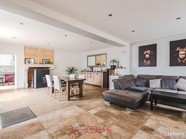 Propriété 9 pièces 319 m²