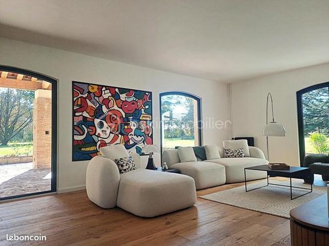 Propriété 9 pièces 310 m²