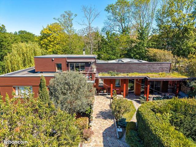 Propriété 9 pièces 310 m²