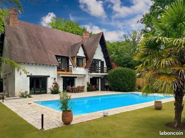 Propriété 9 pièces 312 m²