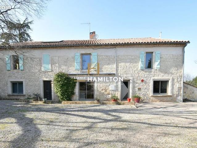 Propriété 9 pièces 312 m²