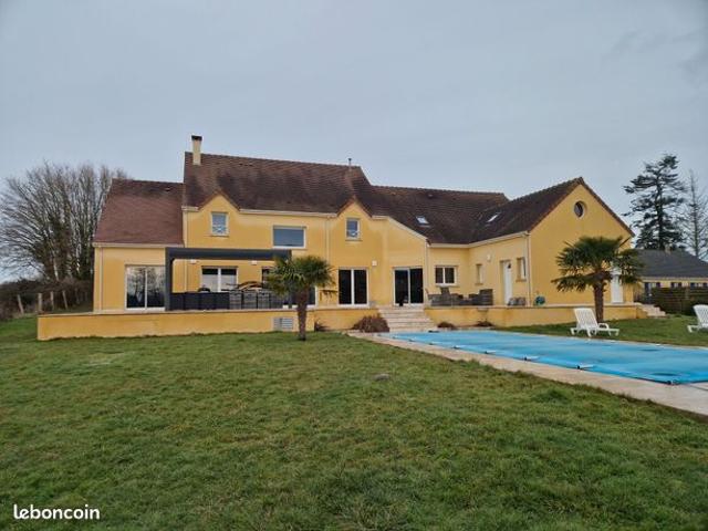 Propriété 9 pièces 325 m²