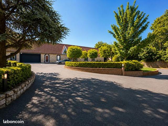 Propriété 9 pièces 325 m²