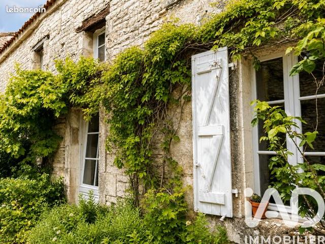 Propriété 9 pièces 327 m²