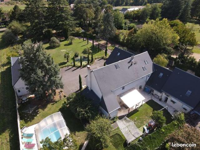 Propriété 9 pièces 320 m²