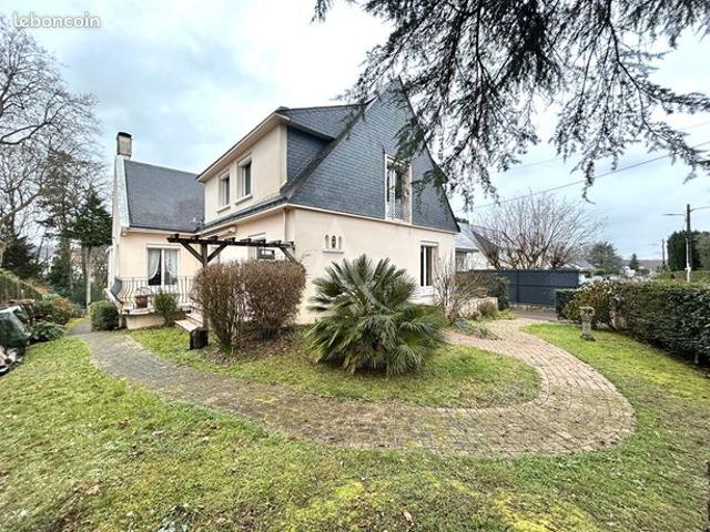 Propriété 9 pièces 320 m²