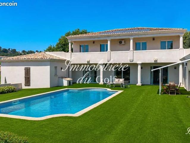 Propriété 9 pièces 334 m²