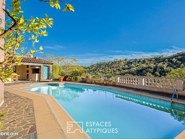Propriété 9 pièces 335 m²