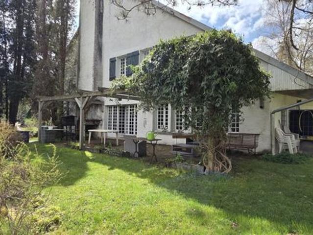 Propriété 9 pièces 335 m²