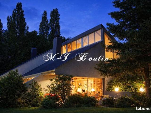 Propriété 9 pièces 330 m²