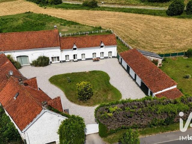 Propriété 9 pièces 330 m²