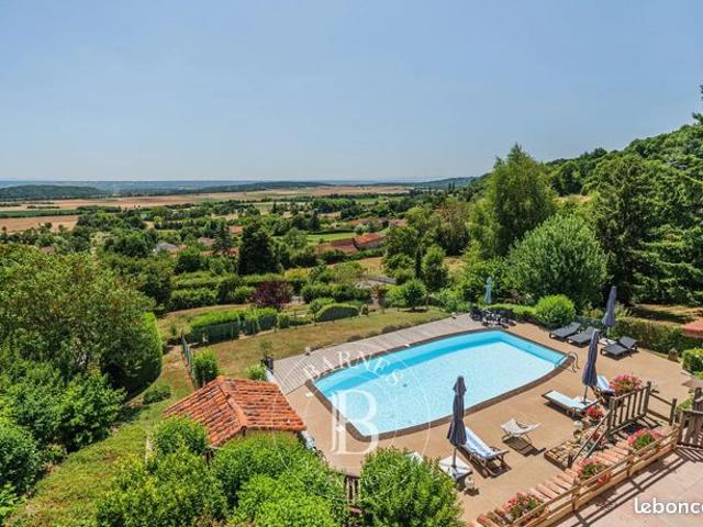 Propriété 9 pièces 330 m²