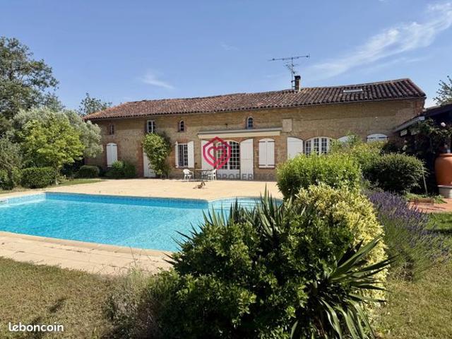 Propriété 9 pièces 340 m²