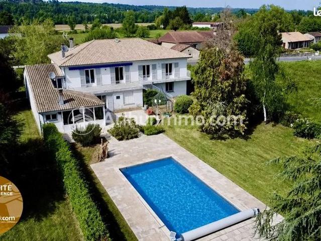 Propriété 9 pièces 355 m²
