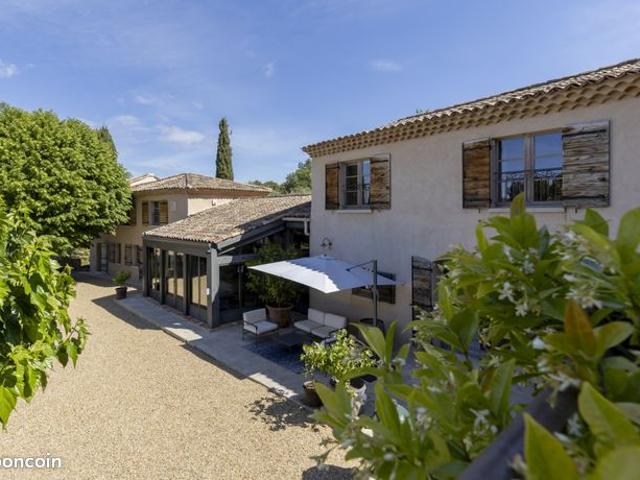 Propriété 9 pièces 350 m²