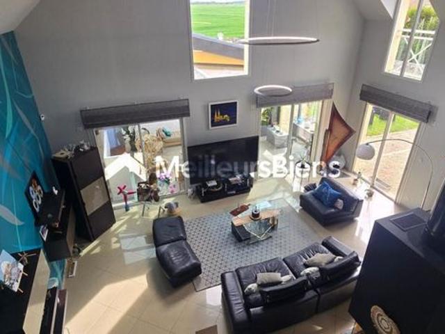 Propriété 9 pièces 360 m²