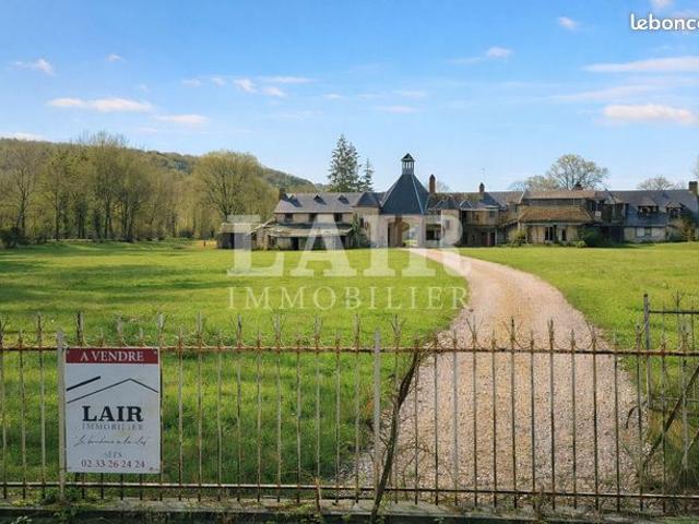 Propriété 9 pièces 361 m²