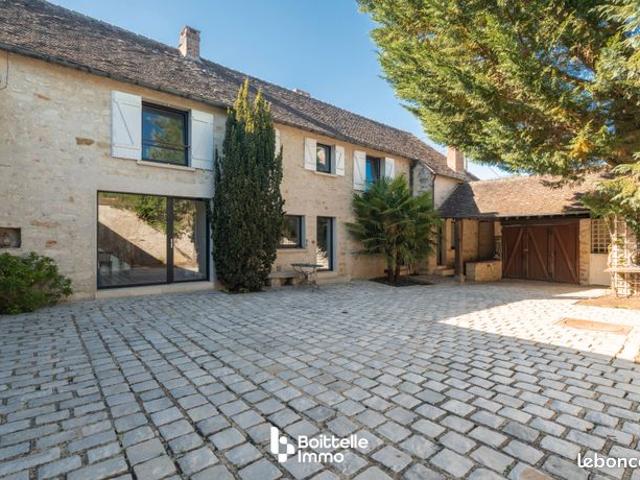 Propriété 9 pièces 370 m²