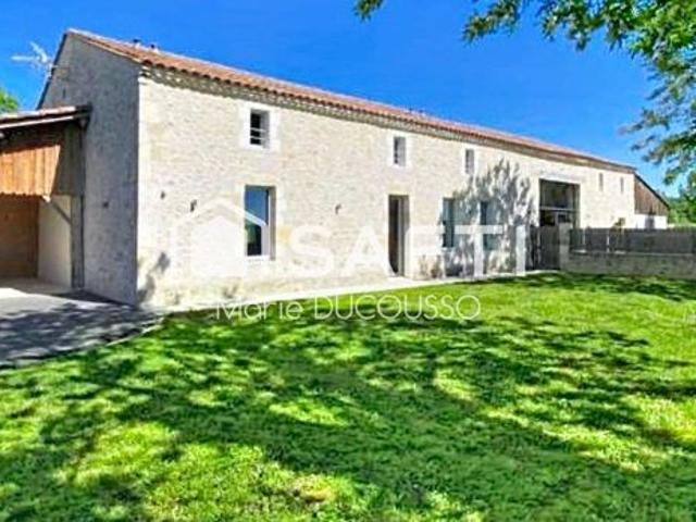Propriété 9 pièces 371 m²