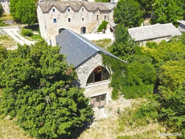 Propriété 9 pièces 391 m²