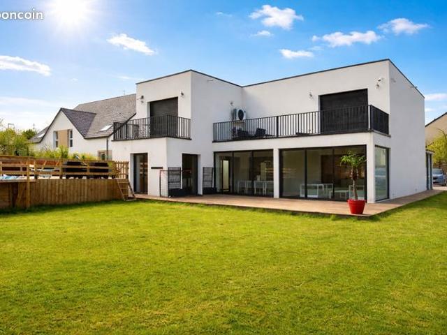 Propriété 9 pièces 392 m²