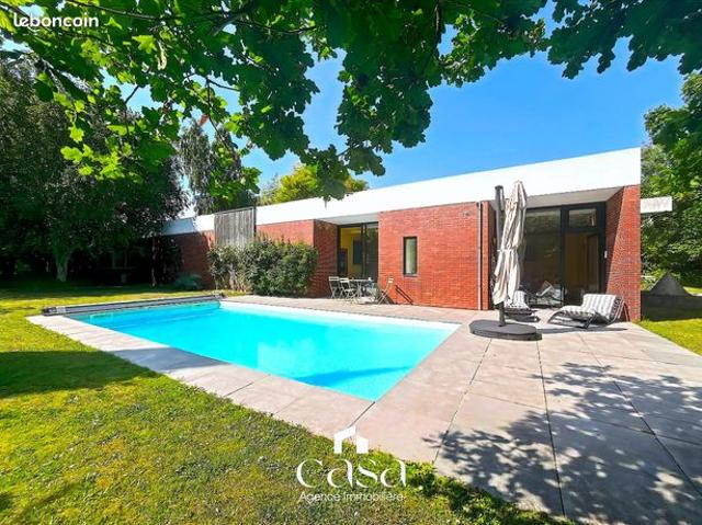 Propriété 9 pièces 408 m²
