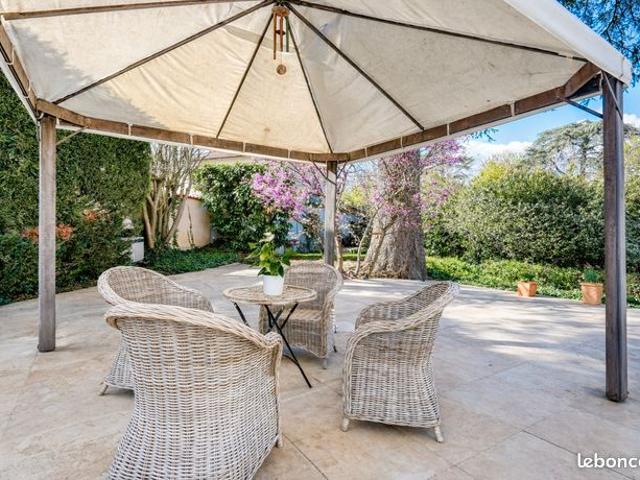 Propriété 9 pièces 400 m²