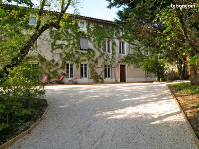 Propriété 9 pièces 400 m²