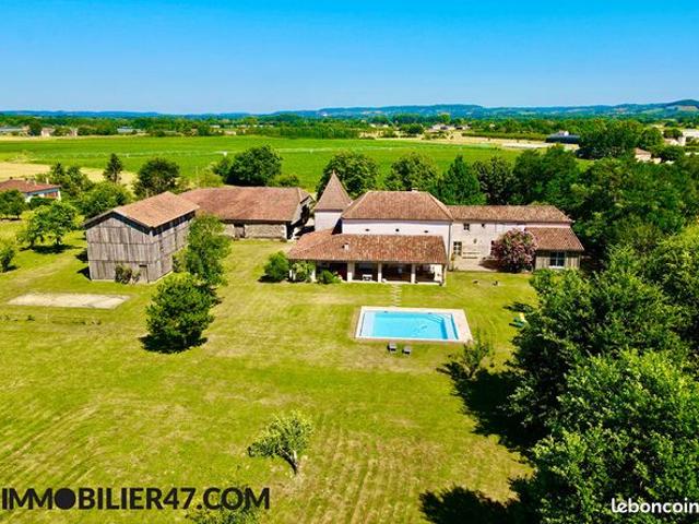Propriété 9 pièces 401 m²