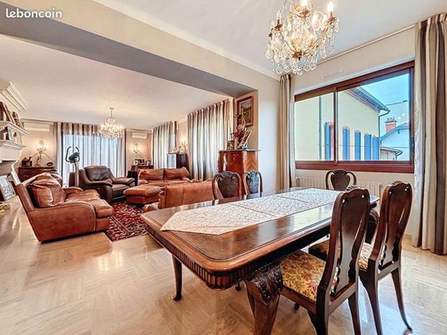 Propriété 9 pièces 410 m²
