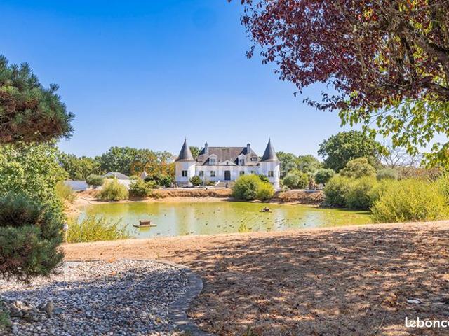 Propriété 9 pièces 410 m²