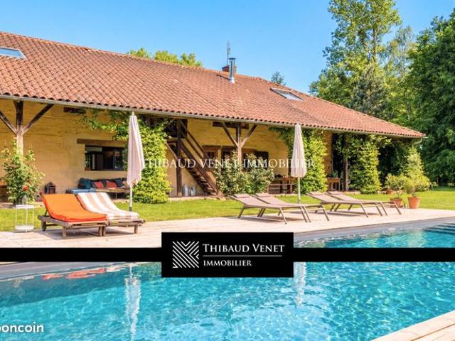 Propriété 9 pièces 427 m²