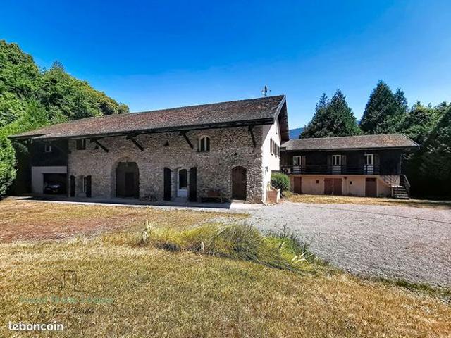Propriété 9 pièces 420 m²