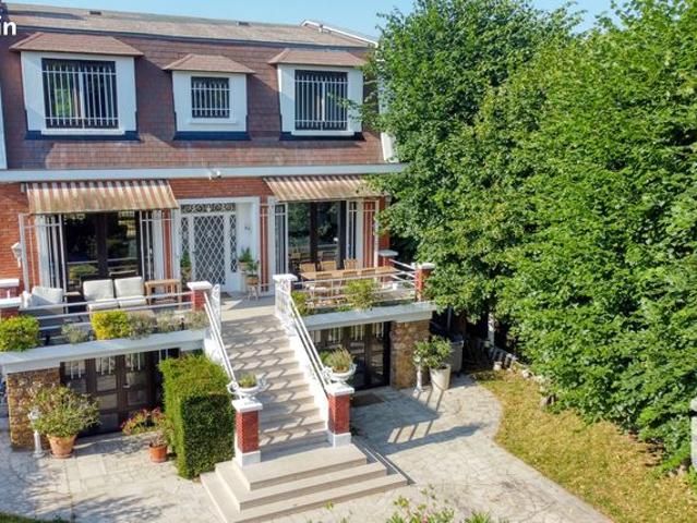 Propriété 9 pièces 431 m²