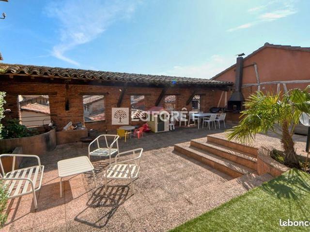 Propriété 9 pièces 440 m²