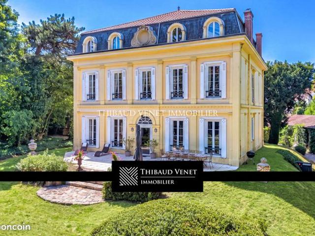 Propriété 9 pièces 455 m²
