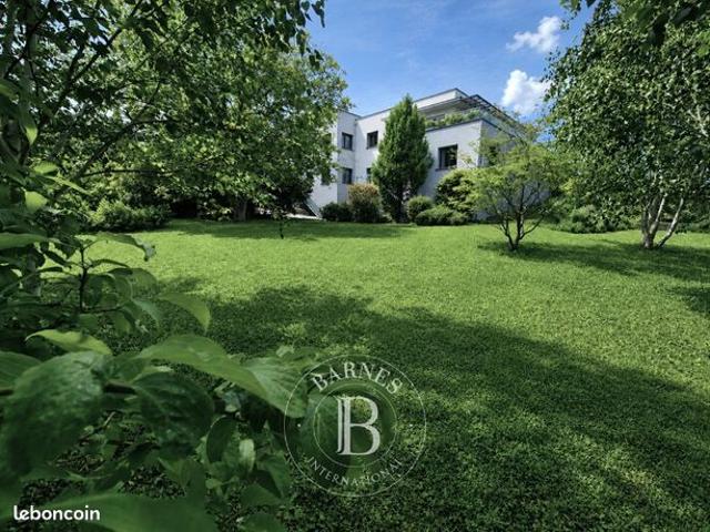 Propriété 9 pièces 457 m²