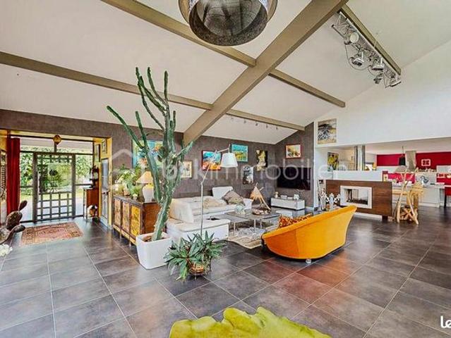 Propriété 9 pièces 450 m²