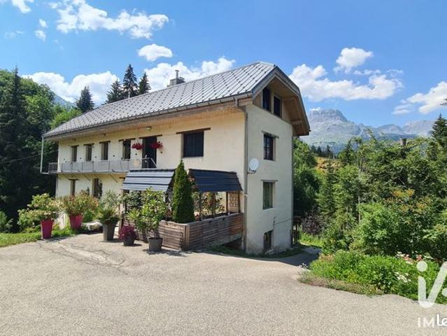 Propriété 9 pièces 460 m²