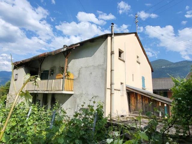 Propriété composée de 3 logements