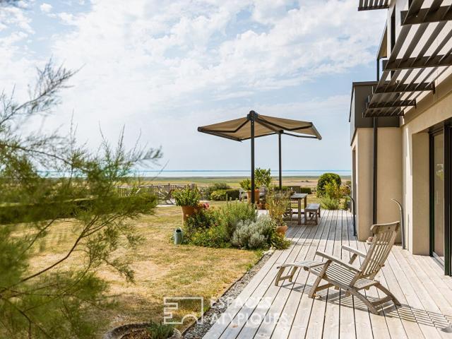 Propriété contemporaine avec vue imprenable 274m² Mortagne sur Gironde