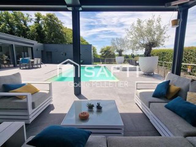 Propriété contemporaine d'exception avec piscine, pool house, jacuzzi et appartement indépendant Saint Vit