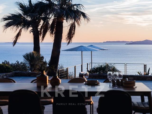 Propriété contemporaine d'exception face aux îles d'Or 400m² Rayol Canadel sur Mer