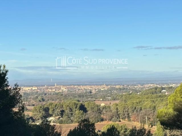 PROPRIETE CARPENTRAS / SAINT DIDIER
