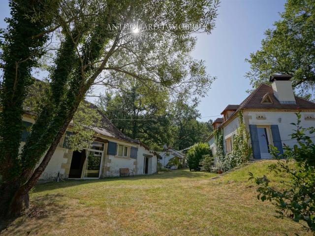 Propriété champêtre sur 2,7 ha 300m² Maurens