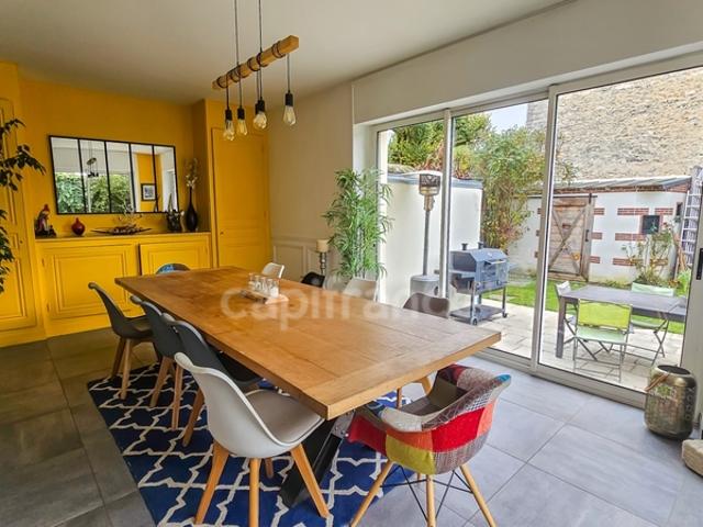 Propriété à vendre 10 pièces sur terrain clos de murs en pierre MORIGNY CHAMPIGNY 91