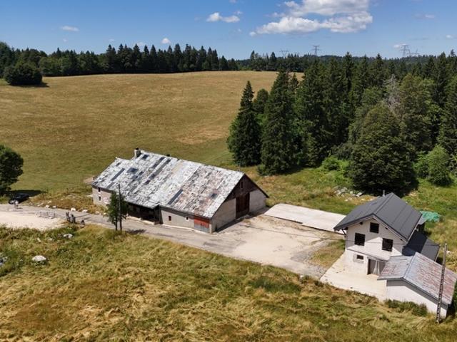 Propriete à vendre 15 pièces LE GRAND ABERGEMENT 01