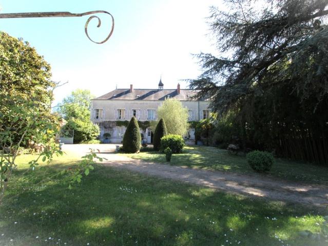 Propriete à vendre 20 pièces proche de ANGERS 49